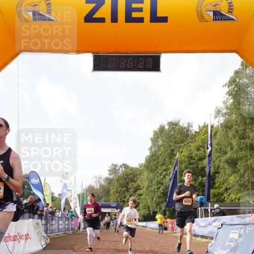 13.09.2026 - Airport Race Dennis Weichert http://msf.ph/oto/10299511 13.09.2026 10:37:01 Ziel 4127, 5227, 5228, 5244, 5252, 5445 meine-sportfotos.de