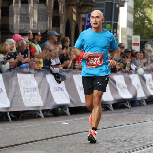 13.09.2026 - 21. swb-Marathon Bremen Strokosch-Dieckow http://msf.ph/oto/10299513 13.09.2026 12:46:52 Ziel 238, 841, 1253, 1391, 1525, 649 meine-sportfotos.de