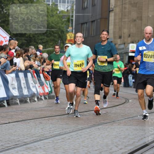 13.09.2026 - 21. swb-Marathon Bremen Strokosch-Dieckow http://msf.ph/oto/10299516 13.09.2026 10:50:23 Ziel 10452, 10593, 10876, 10966, 11005, 11035, 11111, 11128, 11415, 12240, 12380, 12510, 10233, 10525, 10840, 11220, 11276, 11622, 11664, 11742, 11774, 12078, 12309, 12447 meine-sportfotos.de