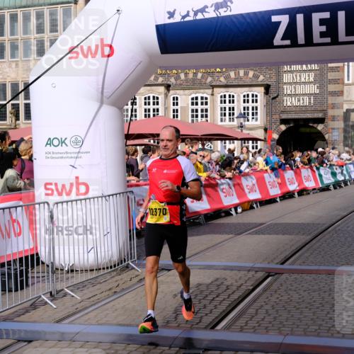13.09.2026 - 21. swb-Marathon Bremen Tim E. http://msf.ph/oto/10299536 13.09.2026 10:38:59 Ziel 10441, 11127, 12370, 13539 meine-sportfotos.de