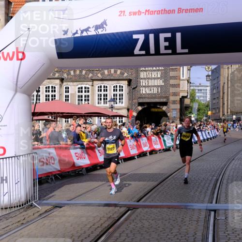 13.09.2026 - 21. swb-Marathon Bremen Tim E. http://msf.ph/oto/10299570 13.09.2026 10:39:07 Ziel 10782, 10926, 11127, 11338, 12370 meine-sportfotos.de