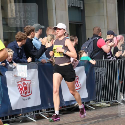 13.09.2026 - 21. swb-Marathon Bremen Strokosch-Dieckow http://msf.ph/oto/10299577 13.09.2026 10:47:17 Ziel 10172, 10189, 10210, 10223, 10270, 10310, 10393, 10592, 10594, 10807, 10860, 10873, 10898, 11018, 11130, 11269, 11469, 11634, 11646, 11809, 11894, 12077, 12195, 12296, 12318, 12547, 13521, 10289, 10319, 10744, 10898, 11060, 11187, 11199, 11212, 11269, 11344, 11462, 11608, 11650, 11651, 11783, 11814, 12048, 12298, 12415, 12470, 13528, 13545, 13589, 13613 meine-sportfotos.de