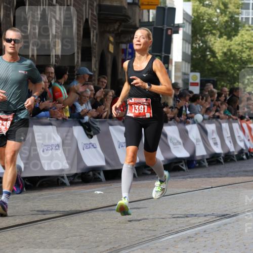 13.09.2026 - 21. swb-Marathon Bremen Strokosch-Dieckow http://msf.ph/oto/10299610 13.09.2026 12:47:02 Ziel 238, 574, 841, 1391, 649, 7741 meine-sportfotos.de