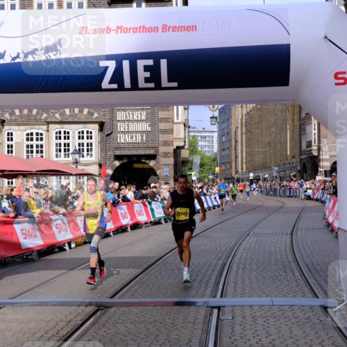13.09.2026 - 21. swb-Marathon Bremen Tim E. http://msf.ph/oto/10299632 13.09.2026 10:39:15 Ziel 10782, 10926, 11127, 11338, 12003 meine-sportfotos.de