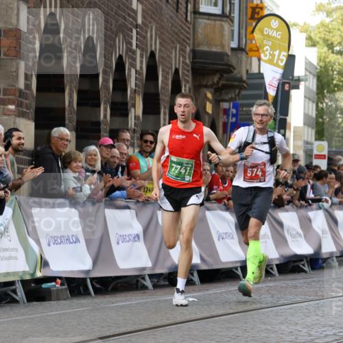 13.09.2026 - 21. swb-Marathon Bremen Strokosch-Dieckow http://msf.ph/oto/10299654 13.09.2026 12:47:07 Ziel 238, 574, 841, 1391, 7741 meine-sportfotos.de