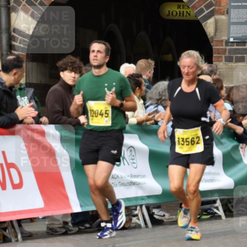 13.09.2026 - 21. swb-Marathon Bremen Strokosch-Dieckow http://msf.ph/oto/10299689 13.09.2026 10:50:31 Ziel 10170, 10876, 11111, 11128, 11178, 11415, 11497, 11499, 12240, 12269, 12510, 10267, 10764, 11220, 11276, 11664, 11753, 11774, 12052, 12070, 12309, 12488, 13544 meine-sportfotos.de