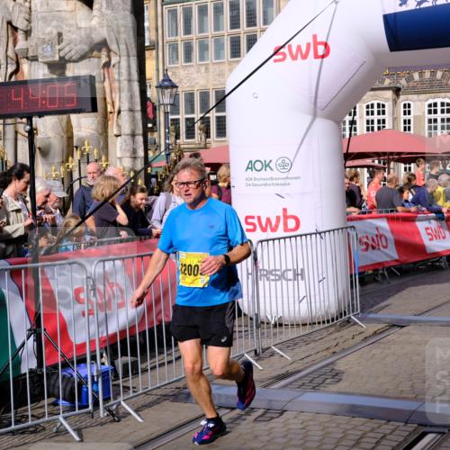 13.09.2026 - 21. swb-Marathon Bremen Tim E. http://msf.ph/oto/10299692 13.09.2026 10:39:22 Ziel 10782, 11338, 11454, 12003, 13641 meine-sportfotos.de