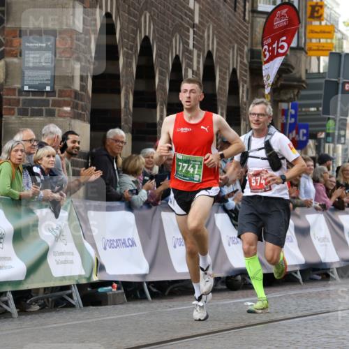 13.09.2026 - 21. swb-Marathon Bremen Strokosch-Dieckow http://msf.ph/oto/10299694 13.09.2026 12:47:07 Ziel 238, 574, 841, 1391, 7741 meine-sportfotos.de
