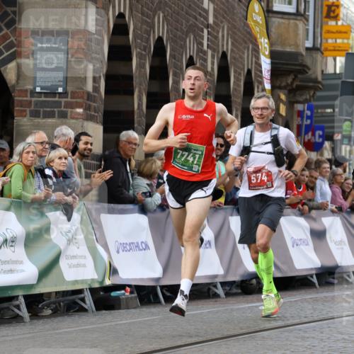 13.09.2026 - 21. swb-Marathon Bremen Strokosch-Dieckow http://msf.ph/oto/10299706 13.09.2026 12:47:07 Ziel 238, 574, 841, 1391, 7741 meine-sportfotos.de
