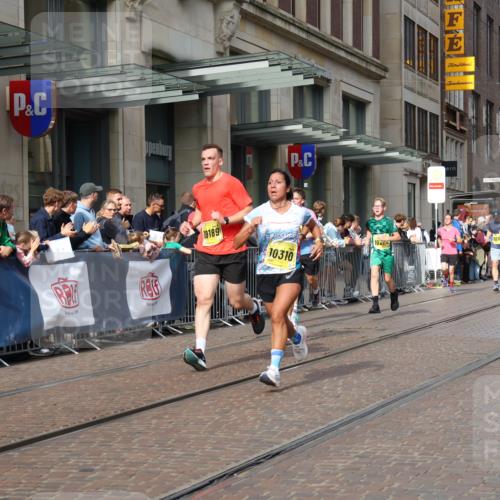 13.09.2026 - 21. swb-Marathon Bremen Strokosch-Dieckow http://msf.ph/oto/10299720 13.09.2026 10:47:23 Ziel 10172, 10210, 10223, 10270, 10393, 10592, 10594, 10807, 10860, 10873, 11018, 11130, 11469, 11634, 11646, 11809, 11894, 12077, 12296, 12318, 12547, 12558, 13521, 10189, 10310, 10319, 10744, 10898, 11187, 11269, 11462, 11650, 11651, 11814, 12048, 12195, 12298, 12415, 12470, 13528, 13545, 13589, 13613 meine-sportfotos.de