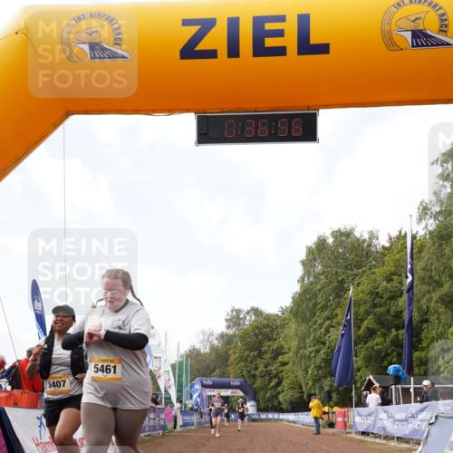 13.09.2026 - Airport Race Dennis Weichert http://msf.ph/oto/10299791 13.09.2026 10:37:29 Ziel 5397, 5405, 5407, 5461, 5462 meine-sportfotos.de