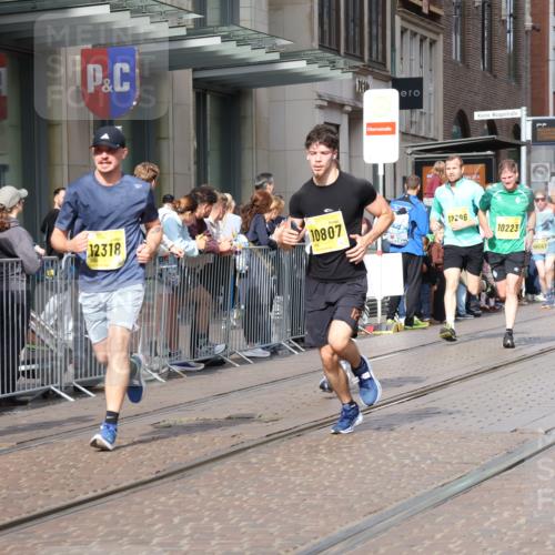 13.09.2026 - 21. swb-Marathon Bremen Strokosch-Dieckow http://msf.ph/oto/10299798 13.09.2026 10:47:27 Ziel 10172, 10210, 10223, 10393, 10592, 10594, 10860, 10873, 11018, 11130, 11360, 11634, 11646, 11809, 11894, 12077, 12278, 12318, 12547, 12558, 13521, 10189, 10270, 10310, 10319, 10744, 10807, 10898, 11187, 11269, 11462, 11469, 11646, 11650, 11651, 11814, 12048, 12195, 12296, 12298, 12415, 12470, 13521, 13528, 13545, 13589, 13613 meine-sportfotos.de