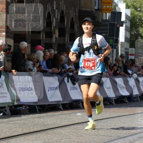 13.09.2026 - 21. swb-Marathon Bremen Strokosch-Dieckow http://msf.ph/oto/10299956 13.09.2026 12:48:16 Ziel 358, 447, 875, 5428 meine-sportfotos.de