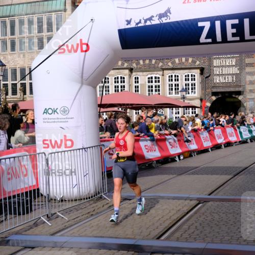 13.09.2026 - 21. swb-Marathon Bremen Tim E. http://msf.ph/oto/10299986 13.09.2026 10:40:08 Ziel 11198, 11721, 12144, 12339, 13519, 13642 meine-sportfotos.de