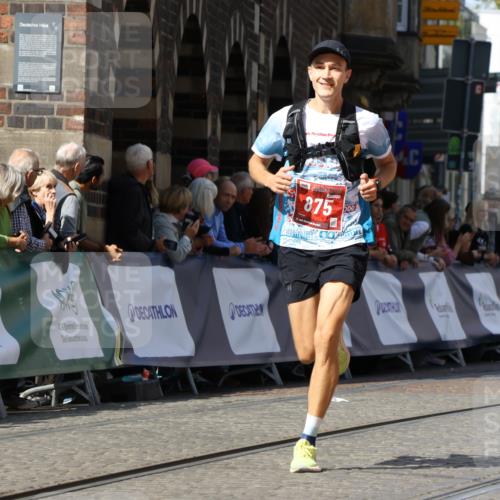 13.09.2026 - 21. swb-Marathon Bremen Strokosch-Dieckow http://msf.ph/oto/10300001 13.09.2026 12:48:16 Ziel 358, 447, 875, 5428 meine-sportfotos.de