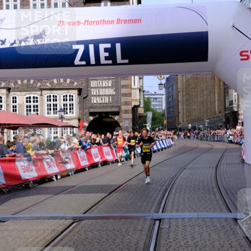 13.09.2026 - 21. swb-Marathon Bremen Tim E. http://msf.ph/oto/10300019 13.09.2026 10:40:11 Ziel 11198, 11721, 12144, 12339, 13519 meine-sportfotos.de