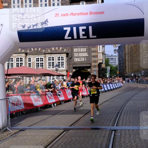 13.09.2026 - 21. swb-Marathon Bremen Tim E. http://msf.ph/oto/10300032 13.09.2026 10:40:12 Ziel 11198, 11721, 12144, 12339, 13519 meine-sportfotos.de