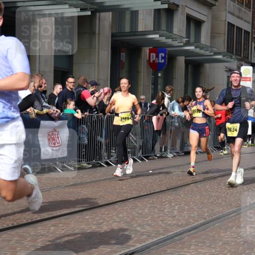 13.09.2026 - 21. swb-Marathon Bremen Strokosch-Dieckow http://msf.ph/oto/10300035 13.09.2026 10:47:40 Ziel 10142, 10172, 10329, 10592, 11018, 11058, 11193, 11360, 11634, 11735, 12278, 12354, 12487, 12558, 13620, 10172, 10189, 10210, 10223, 10270, 10310, 10393, 10594, 10807, 10860, 10873, 10898, 11130, 11269, 11469, 11646, 11809, 11894, 12077, 12195, 12296, 12318, 12547, 13521, 13545 meine-sportfotos.de