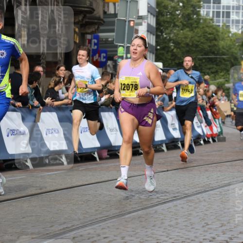 13.09.2026 - 21. swb-Marathon Bremen Strokosch-Dieckow http://msf.ph/oto/10300041 13.09.2026 10:50:36 Ziel 10170, 10233, 10876, 10923, 11111, 11128, 11178, 11497, 11499, 11622, 11680, 12045, 12240, 12269, 13562, 10267, 10764, 11076, 11170, 11753, 11961, 12052, 12070, 12179, 12309, 12488, 12560, 13544 meine-sportfotos.de