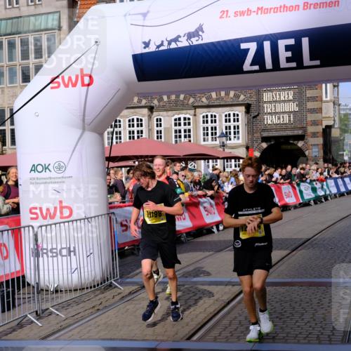 13.09.2026 - 21. swb-Marathon Bremen Tim E. http://msf.ph/oto/10300088 13.09.2026 10:40:14 Ziel 11198, 11721, 12144, 12339, 13519 meine-sportfotos.de