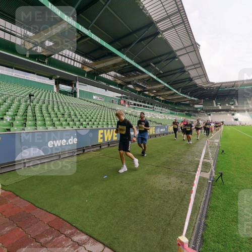 13.09.2026 - 21. swb-Marathon Bremen Michael Burmester http://msf.ph/oto/10300116 13.09.2026 10:38:51 Laufen im Stadion 10090, 10091, 10135, 10138, 10139, 10168, 10188, 10190, 10204, 10205, 10217, 10229, 10238, 10259, 10260, 10273, 10274, 10279, 10280, 10283, 10305, 10314, 10323, 10360, 10363, 10364, 10370, 10375, 10376, 10378, 10404, 10432, 10457, 10465, 10469, 10488, 10493, 10501, 10505, 10510, 10511, 10526, 10556, 10576, 10595, 10598, 10609, 10616, 10619, 10630, 10645, 10654, 10660, 10661, 10662, 10664, 10674, 10681, 10682, 10686, 10695, 10697, 10712, 10743, 10802, 10823 meine-sportfotos.de