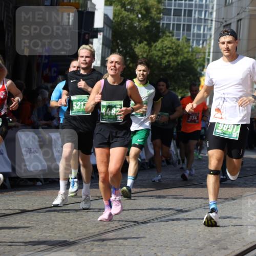 13.09.2026 - 21. swb-Marathon Bremen Strokosch-Dieckow http://msf.ph/oto/10300132 13.09.2026 13:20:42 Ziel 201, 232, 334, 1197, 1646, 1750, 2122, 2493, 2577, 2953, 3685, 4351, 4358, 5137, 5450, 5493, 5583, 6496, 6901, 7018, 7664, 8178, 9047, 9721, 13222, 769, 1056, 1881, 2425, 2640, 3356, 3866, 4126, 4316, 4465, 4482, 4612, 5161, 5213, 5954, 6177, 6401, 6680, 7517, 7902, 8005, 8141, 8804, 9691, 13126 meine-sportfotos.de