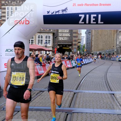 13.09.2026 - 21. swb-Marathon Bremen Tim E. http://msf.ph/oto/10300154 13.09.2026 10:40:50 Ziel 10520, 11373, 13563, 13566, 13616 meine-sportfotos.de