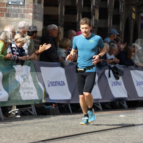 13.09.2026 - 21. swb-Marathon Bremen Strokosch-Dieckow http://msf.ph/oto/10300218 13.09.2026 12:49:12 Ziel 314, 934, 1428, 1917, 1483 meine-sportfotos.de