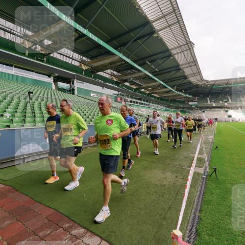 13.09.2026 - 21. swb-Marathon Bremen Michael Burmester http://msf.ph/oto/10300270 13.09.2026 10:39:27 Laufen im Stadion 10135, 10138, 10139, 10156, 10168, 10169, 10188, 10190, 10204, 10205, 10217, 10229, 10234, 10238, 10259, 10260, 10279, 10280, 10299, 10305, 10314, 10360, 10363, 10364, 10378, 10386, 10404, 10457, 10465, 10469, 10484, 10493, 10501, 10505, 10510, 10511, 10526, 10556, 10570, 10576, 10580, 10595, 10599, 10609, 10616, 10619, 10630, 10645, 10653, 10660, 10661, 10662, 10664, 10681, 10682, 10686, 10695, 10696, 10697, 10712, 10737, 10743, 10751, 10802, 10823 meine-sportfotos.de
