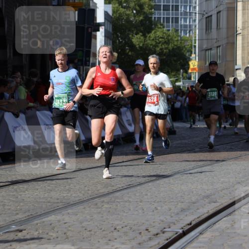 13.09.2026 - 21. swb-Marathon Bremen Strokosch-Dieckow http://msf.ph/oto/10300349 13.09.2026 13:20:56 Ziel 541, 769, 876, 1197, 1528, 1646, 2493, 2953, 3813, 3866, 4174, 4357, 4358, 4482, 5213, 5493, 5855, 5954, 6177, 6495, 6496, 7411, 7517, 8141, 8804, 9162, 9691, 9721, 9949, 13126, 854, 1191, 3450, 3933, 4362, 4465, 4734, 6357, 6970, 8237, 8323, 8622, 8971, 9267, 9268, 13120 meine-sportfotos.de