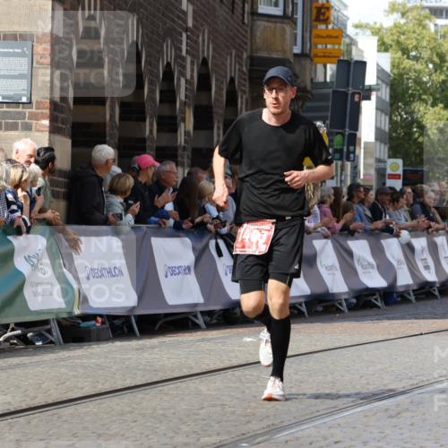 13.09.2026 - 21. swb-Marathon Bremen Strokosch-Dieckow http://msf.ph/oto/10300379 13.09.2026 12:49:53 Ziel 968, 1483, 547 meine-sportfotos.de