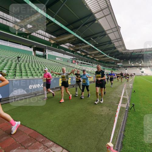 13.09.2026 - 21. swb-Marathon Bremen Michael Burmester http://msf.ph/oto/10300394 13.09.2026 10:40:03 Laufen im Stadion 10135, 10138, 10139, 10156, 10169, 10204, 10213, 10217, 10229, 10234, 10238, 10279, 10280, 10299, 10314, 10321, 10354, 10360, 10363, 10364, 10378, 10386, 10404, 10406, 10417, 10424, 10435, 10455, 10457, 10469, 10484, 10493, 10501, 10505, 10510, 10511, 10545, 10556, 10570, 10576, 10580, 10582, 10595, 10599, 10609, 10611, 10616, 10619, 10630, 10653, 10660, 10662, 10664, 10686, 10694, 10696, 10712, 10737, 10743, 10751 meine-sportfotos.de