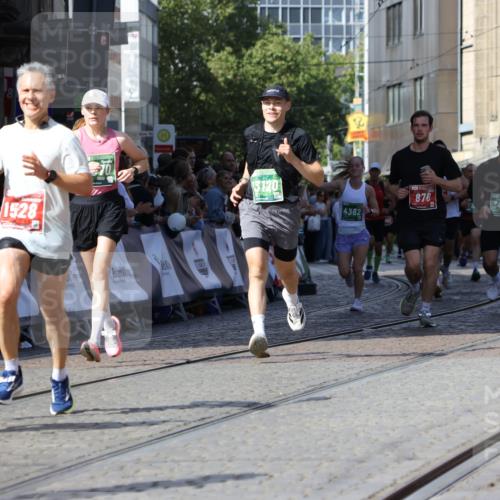 13.09.2026 - 21. swb-Marathon Bremen Strokosch-Dieckow http://msf.ph/oto/10300420 13.09.2026 13:20:57 Ziel 541, 769, 876, 1528, 1646, 2493, 3813, 3866, 4174, 4357, 4358, 4482, 5213, 5493, 5855, 5954, 6177, 6495, 6496, 7411, 7517, 8005, 8141, 8804, 9162, 9691, 9721, 9949, 13126, 854, 1191, 3450, 3933, 4362, 4734, 6357, 6970, 8237, 8323, 8622, 8791, 8971, 9267, 9268, 13120 meine-sportfotos.de
