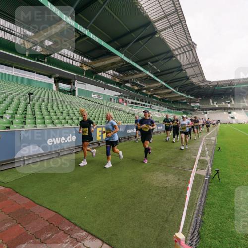13.09.2026 - 21. swb-Marathon Bremen Michael Burmester http://msf.ph/oto/10300421 13.09.2026 10:40:12 Laufen im Stadion 10135, 10138, 10139, 10156, 10169, 10204, 10213, 10217, 10229, 10234, 10238, 10279, 10280, 10299, 10314, 10321, 10354, 10360, 10363, 10364, 10378, 10386, 10404, 10406, 10417, 10424, 10435, 10455, 10457, 10469, 10483, 10484, 10493, 10501, 10505, 10510, 10511, 10545, 10556, 10570, 10576, 10580, 10582, 10586, 10595, 10599, 10609, 10611, 10616, 10619, 10630, 10653, 10660, 10662, 10664, 10686, 10694, 10696, 10712, 10737, 10743, 10751 meine-sportfotos.de