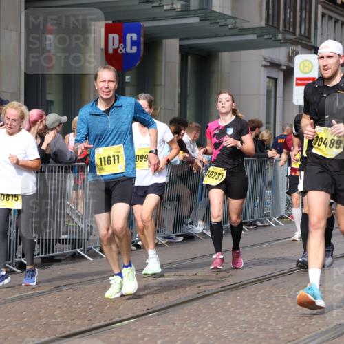 13.09.2026 - 21. swb-Marathon Bremen Strokosch-Dieckow http://msf.ph/oto/10300447 13.09.2026 10:48:26 Ziel 10231, 10269, 10489, 10538, 10770, 10814, 10815, 10917, 10993, 11196, 11372, 11611, 11885, 12204, 13512, 10316, 10329, 10421, 10426, 10638, 10814, 11058, 11135, 11241, 11582, 11683, 11781, 11815, 11837, 12259, 13570 meine-sportfotos.de