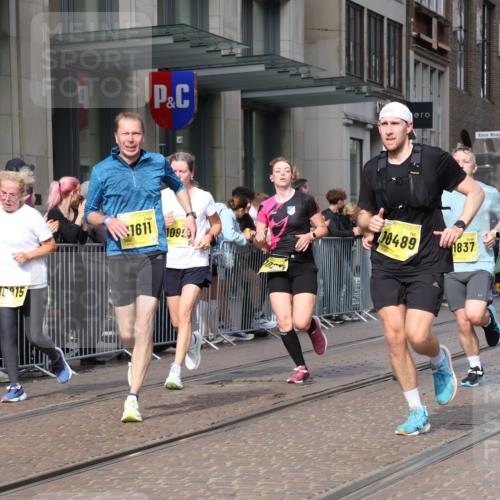 13.09.2026 - 21. swb-Marathon Bremen Strokosch-Dieckow http://msf.ph/oto/10300457 13.09.2026 10:48:26 Ziel 10231, 10269, 10489, 10538, 10770, 10814, 10815, 10917, 10993, 11196, 11372, 11611, 11885, 12204, 13512, 10316, 10329, 10421, 10426, 10638, 10814, 11058, 11135, 11241, 11582, 11683, 11781, 11815, 11837, 12259, 13570 meine-sportfotos.de