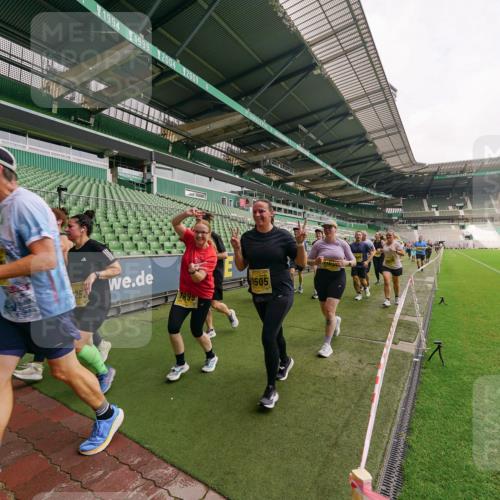 13.09.2026 - 21. swb-Marathon Bremen Michael Burmester http://msf.ph/oto/10300475 13.09.2026 10:40:24 Laufen im Stadion 10135, 10138, 10139, 10155, 10156, 10169, 10204, 10213, 10217, 10229, 10234, 10238, 10279, 10280, 10299, 10313, 10314, 10321, 10354, 10360, 10363, 10364, 10378, 10386, 10404, 10406, 10417, 10419, 10424, 10435, 10455, 10457, 10469, 10483, 10484, 10493, 10501, 10505, 10510, 10511, 10545, 10556, 10570, 10576, 10580, 10582, 10586, 10599, 10609, 10611, 10616, 10619, 10653, 10660, 10662, 10664, 10686, 10694, 10696, 10706, 10712, 10737, 10743, 10751, 10766, 10768 meine-sportfotos.de
