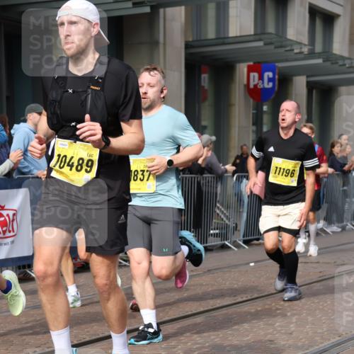 13.09.2026 - 21. swb-Marathon Bremen Strokosch-Dieckow http://msf.ph/oto/10300505 13.09.2026 10:48:28 Ziel 10231, 10538, 10770, 10815, 10917, 10993, 11196, 11372, 11611, 11885, 12204, 13512, 13555, 10231, 10269, 10316, 10421, 10426, 10489, 10638, 10770, 10814, 11058, 11135, 11241, 11582, 11683, 11781, 11815, 11837, 12259, 13570 meine-sportfotos.de