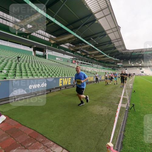 13.09.2026 - 21. swb-Marathon Bremen Michael Burmester http://msf.ph/oto/10300507 13.09.2026 10:40:30 Laufen im Stadion 10135, 10138, 10139, 10155, 10156, 10169, 10204, 10213, 10217, 10229, 10234, 10279, 10280, 10299, 10313, 10314, 10321, 10354, 10363, 10364, 10378, 10386, 10399, 10406, 10414, 10417, 10419, 10424, 10435, 10455, 10483, 10484, 10493, 10501, 10505, 10510, 10511, 10527, 10545, 10556, 10570, 10576, 10580, 10582, 10586, 10599, 10609, 10611, 10616, 10619, 10644, 10653, 10660, 10662, 10664, 10686, 10694, 10696, 10706, 10712, 10737, 10743, 10751, 10766, 10768, 10804 meine-sportfotos.de