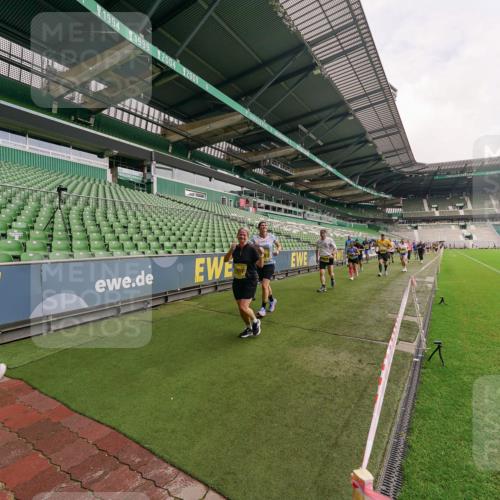 13.09.2026 - 21. swb-Marathon Bremen Michael Burmester http://msf.ph/oto/10300628 13.09.2026 10:41:06 Laufen im Stadion 10155, 10156, 10163, 10169, 10213, 10234, 10247, 10299, 10313, 10321, 10354, 10386, 10399, 10406, 10414, 10417, 10419, 10422, 10424, 10435, 10455, 10461, 10462, 10483, 10484, 10527, 10545, 10546, 10547, 10570, 10580, 10582, 10586, 10599, 10611, 10644, 10653, 10694, 10696, 10705, 10706, 10719, 10722, 10737, 10751, 10766, 10768, 10776, 10804, 10859, 10889, 11043, 11048, 11239 meine-sportfotos.de