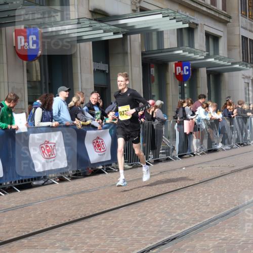 13.09.2026 - 21. swb-Marathon Bremen Strokosch-Dieckow http://msf.ph/oto/10300663 13.09.2026 10:48:37 Ziel 10253, 10293, 10392, 10566, 10815, 11885, 11891, 12027, 12204, 12350, 13512, 13555, 10231, 10269, 10421, 10426, 10489, 10538, 10638, 10770, 10814, 10815, 10917, 10993, 11135, 11196, 11241, 11372, 11582, 11611, 11683, 11815, 11837, 12259, 13570 meine-sportfotos.de