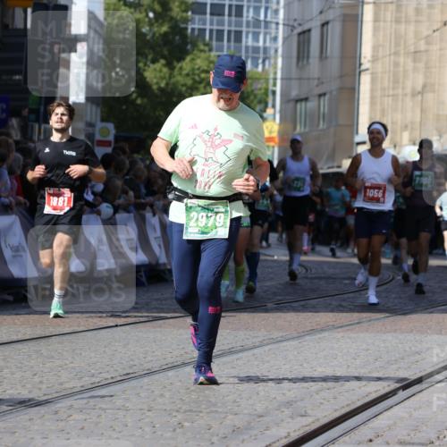 13.09.2026 - 21. swb-Marathon Bremen Strokosch-Dieckow http://msf.ph/oto/10300728 13.09.2026 13:21:11 Ziel 541, 769, 854, 1056, 1881, 2425, 2640, 3356, 3866, 3933, 4126, 4316, 4465, 4482, 4612, 5161, 5213, 5954, 6177, 6401, 6680, 7517, 7902, 8005, 8141, 8622, 8804, 8971, 9691, 13126, 226, 2979, 3202, 3534, 4234, 4445, 4484, 4519, 6862, 8408, 8791, 9514, 9722, 9900 meine-sportfotos.de