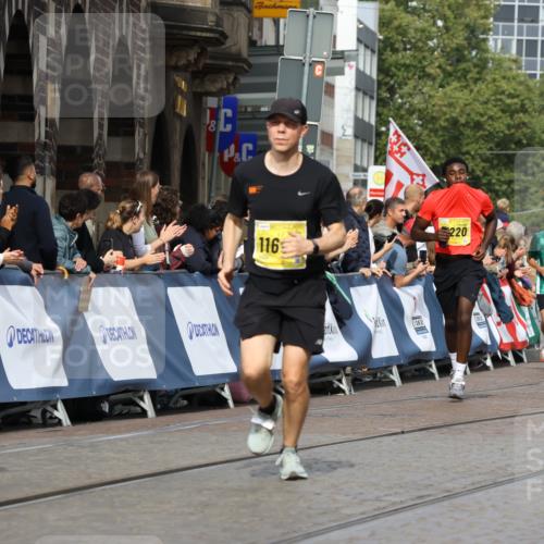 13.09.2026 - 21. swb-Marathon Bremen Strokosch-Dieckow http://msf.ph/oto/10300868 13.09.2026 10:50:41 Ziel 10170, 10233, 10525, 10840, 10923, 11111, 11128, 11178, 11497, 11499, 11622, 11680, 11742, 12045, 12078, 12269, 12447, 13562, 10267, 10537, 10764, 11076, 11087, 11170, 11753, 11961, 12070, 12179, 12351, 12560 meine-sportfotos.de