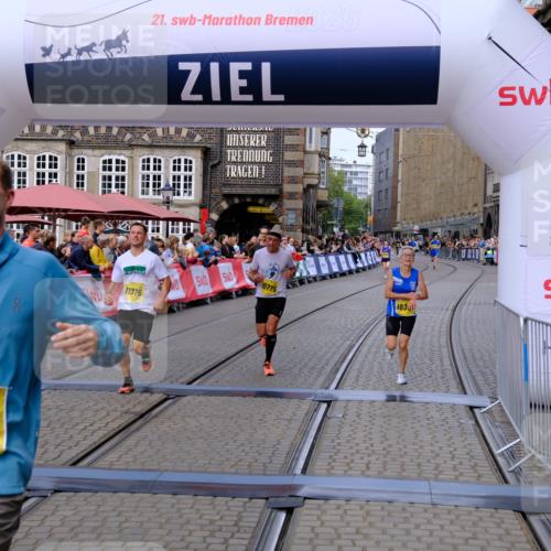 13.09.2026 - 21. swb-Marathon Bremen Tim E. http://msf.ph/oto/10300935 13.09.2026 10:42:43 Ziel 10358, 10632, 10775, 11375, 11630, 11895, 12395, 12525 meine-sportfotos.de