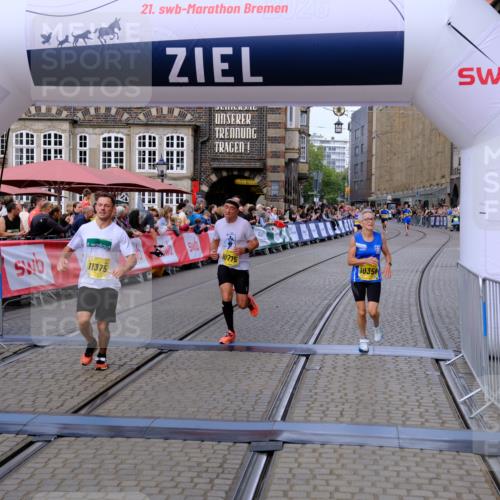 13.09.2026 - 21. swb-Marathon Bremen Tim E. http://msf.ph/oto/10300947 13.09.2026 10:42:44 Ziel 10358, 10632, 10775, 11375, 11630, 11779, 11895, 12395, 12525 meine-sportfotos.de