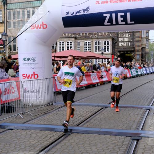 13.09.2026 - 21. swb-Marathon Bremen Tim E. http://msf.ph/oto/10300960 13.09.2026 10:42:44 Ziel 10358, 10632, 10775, 11375, 11630, 11779, 11895, 12395, 12525 meine-sportfotos.de