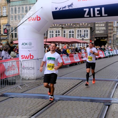 13.09.2026 - 21. swb-Marathon Bremen Tim E. http://msf.ph/oto/10300968 13.09.2026 10:42:44 Ziel 10358, 10632, 10775, 11375, 11630, 11779, 11895, 12395, 12525 meine-sportfotos.de