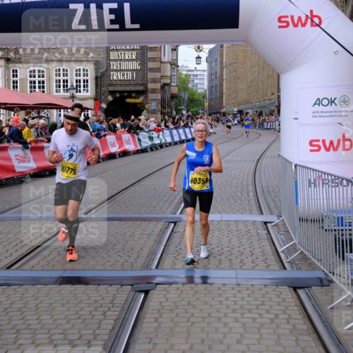 13.09.2026 - 21. swb-Marathon Bremen Tim E. http://msf.ph/oto/10300990 13.09.2026 10:42:45 Ziel 10358, 10632, 10775, 11375, 11630, 11779, 12395, 12525 meine-sportfotos.de
