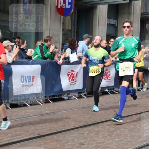 13.09.2026 - 21. swb-Marathon Bremen Strokosch-Dieckow http://msf.ph/oto/10300991 13.09.2026 10:49:08 Ziel 10294, 10514, 10655, 10739, 10835, 10846, 10910, 11092, 11191, 11621, 11635, 11717, 11984, 12376, 10253, 10293, 10392, 10514, 10566, 11316, 11567, 11885, 11891, 11896, 11984, 12027, 12132, 12149, 12204, 12350, 12450, 12529, 13512, 13555, 13577 meine-sportfotos.de