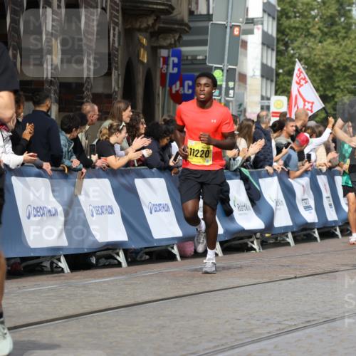 13.09.2026 - 21. swb-Marathon Bremen Strokosch-Dieckow http://msf.ph/oto/10300995 13.09.2026 10:50:43 Ziel 10170, 10233, 10525, 10840, 10923, 11111, 11178, 11276, 11497, 11499, 11622, 11680, 11742, 12045, 12078, 12269, 12447, 13562, 10200, 10537, 11076, 11087, 11170, 11753, 11961, 12004, 12070, 12179, 12351, 12560 meine-sportfotos.de